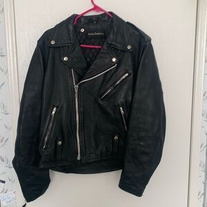 HARLEY DAVIDSON VINTAGE riding jacket…EUC No scratches or rips from the 80’s